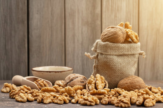 Organic walnut kernels without shell, fresh and ready to eat